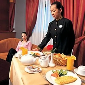 Coral Oriental Dubai Hotel 4*,